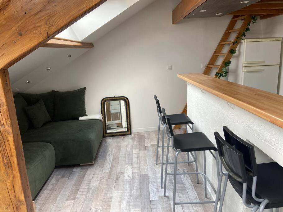Appartement Cocon à Courcy  Extérieur photo